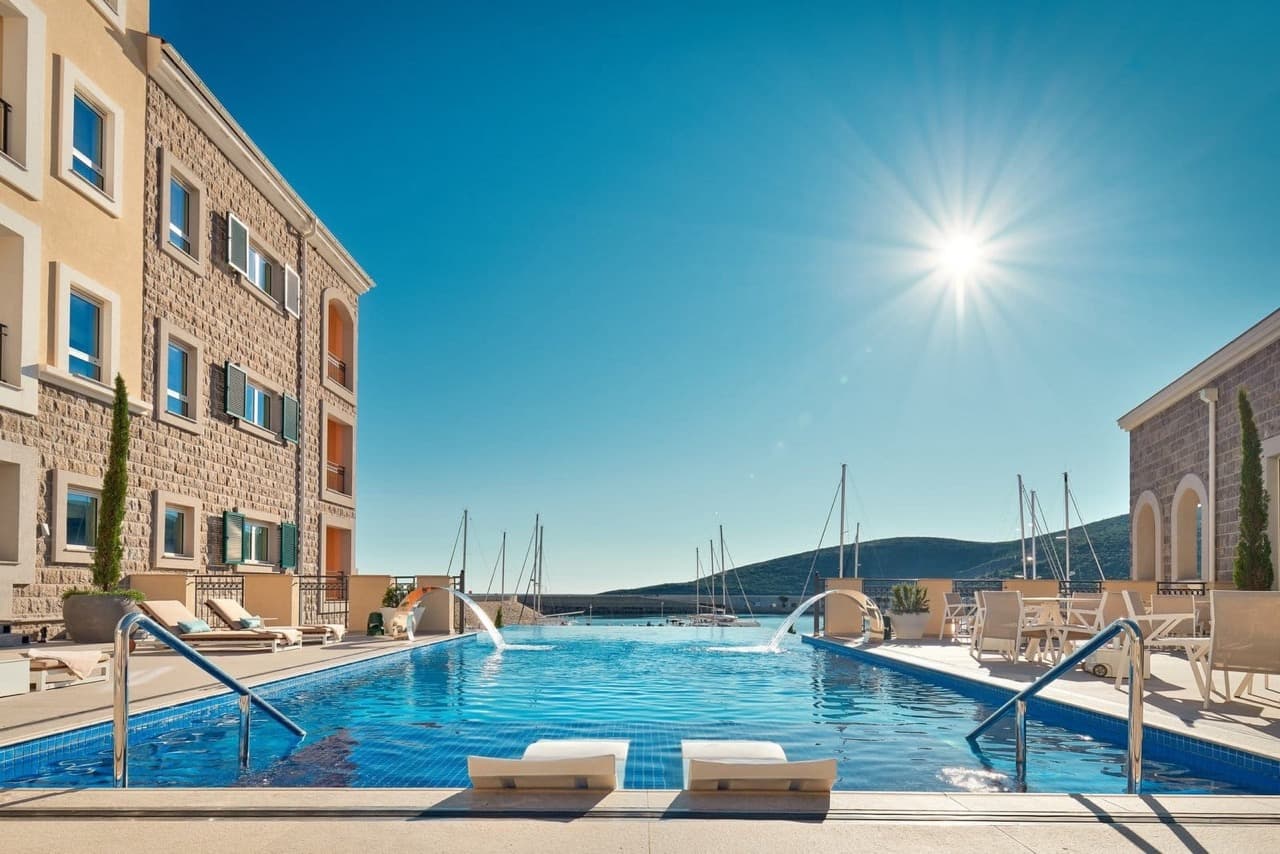 Stan u Luštica Bayu br. 3509 — Tivat