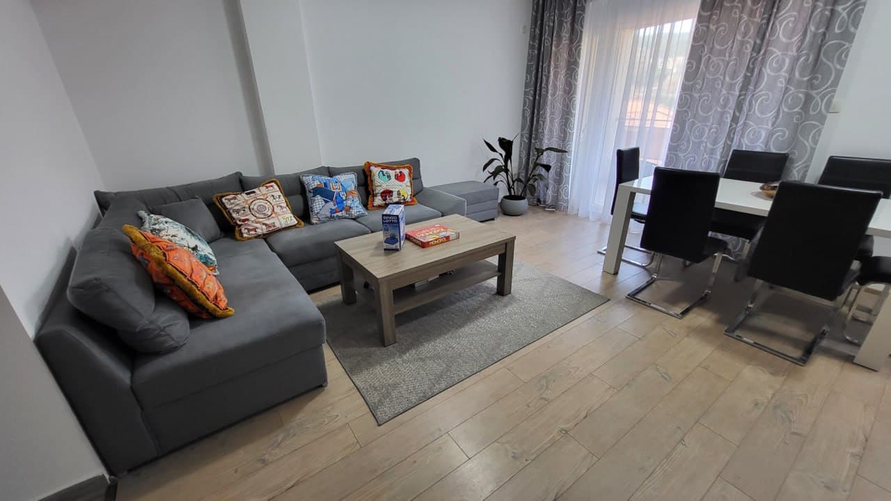 Wohnung in Bečići Nr. 2494 — Becici, Becici