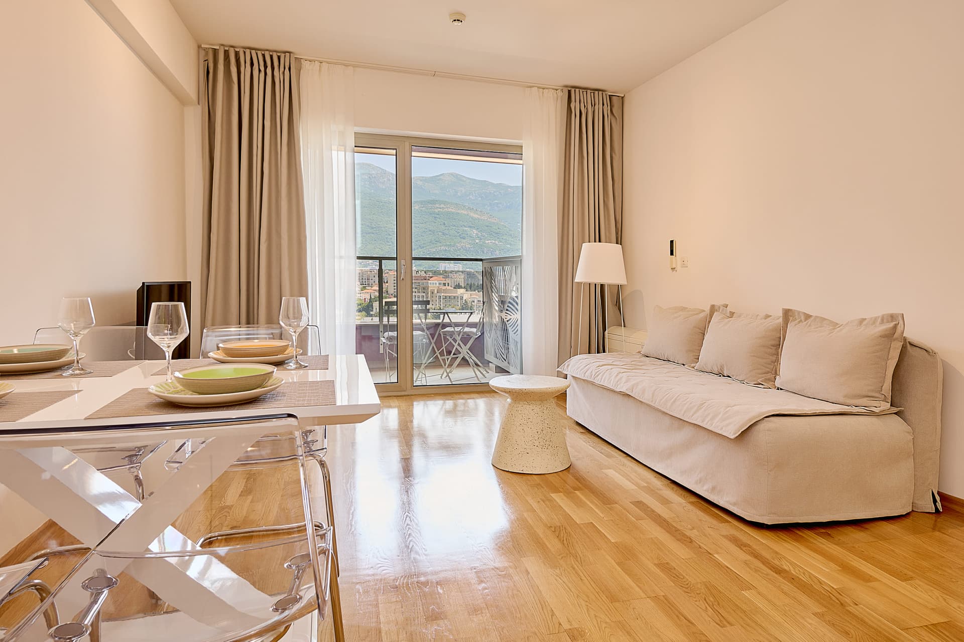 Apartment in Bečići No. 2523