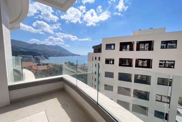 Apartment in Becici No. 2896